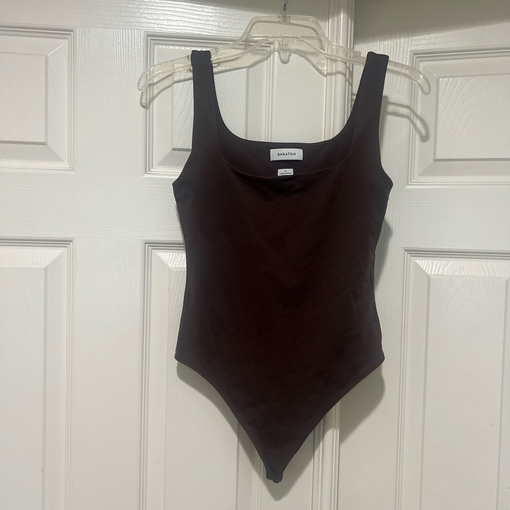 ARITZIA Babaton Contour Squareneck brown Bodysuit size‎ medium